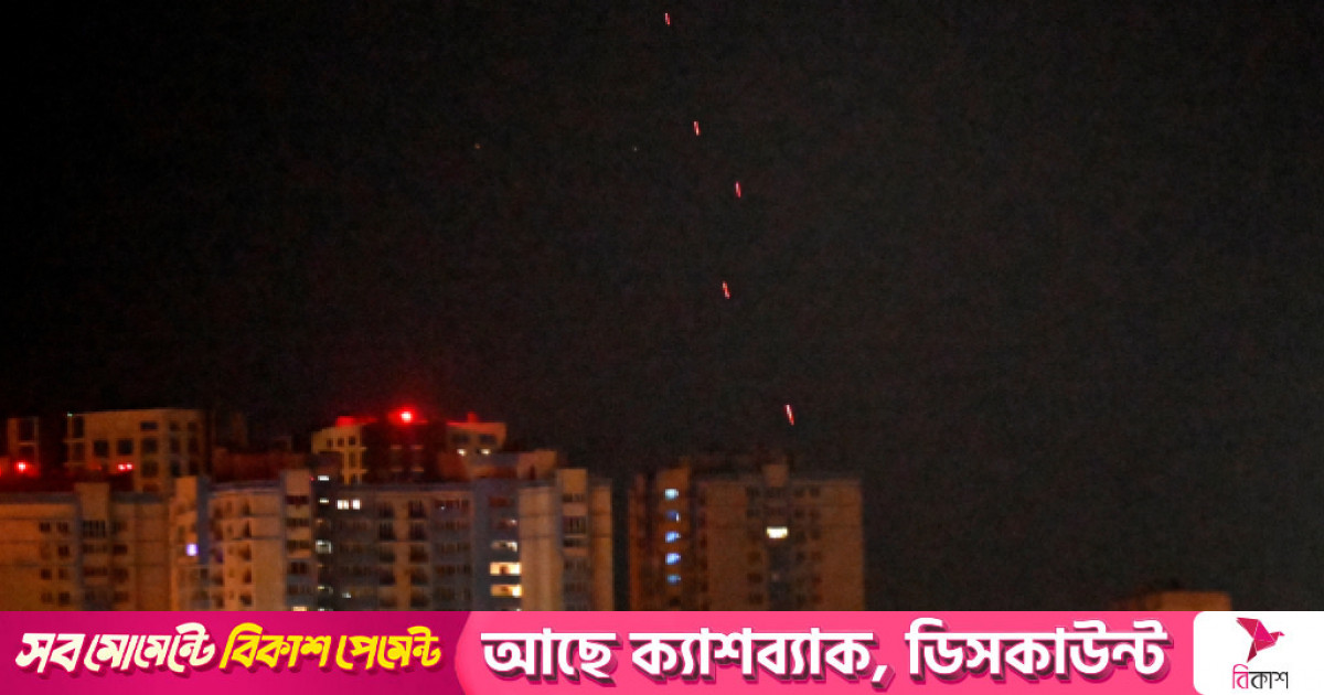 রাতভর ইউক্রেনে ‘ব্যাপক’ রুশ হামলায় নিহত ৮, আহত ৩০